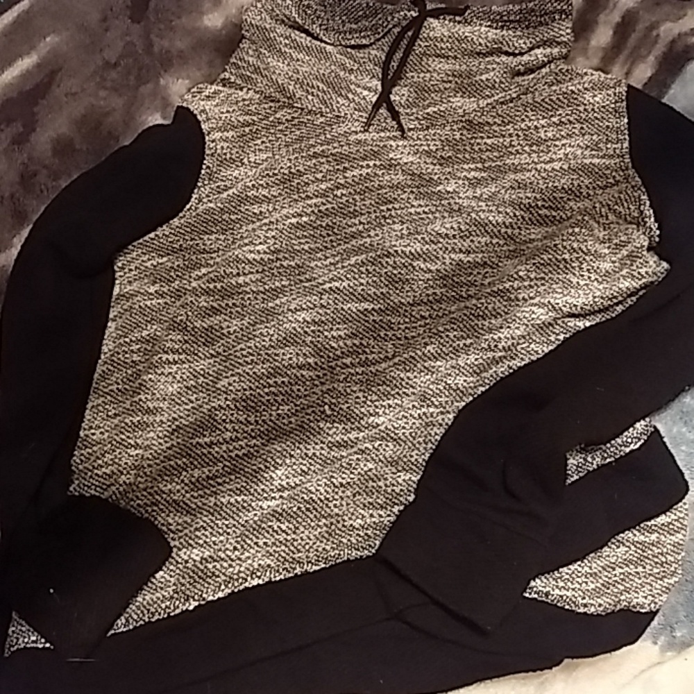 Calvin Klein Sweater